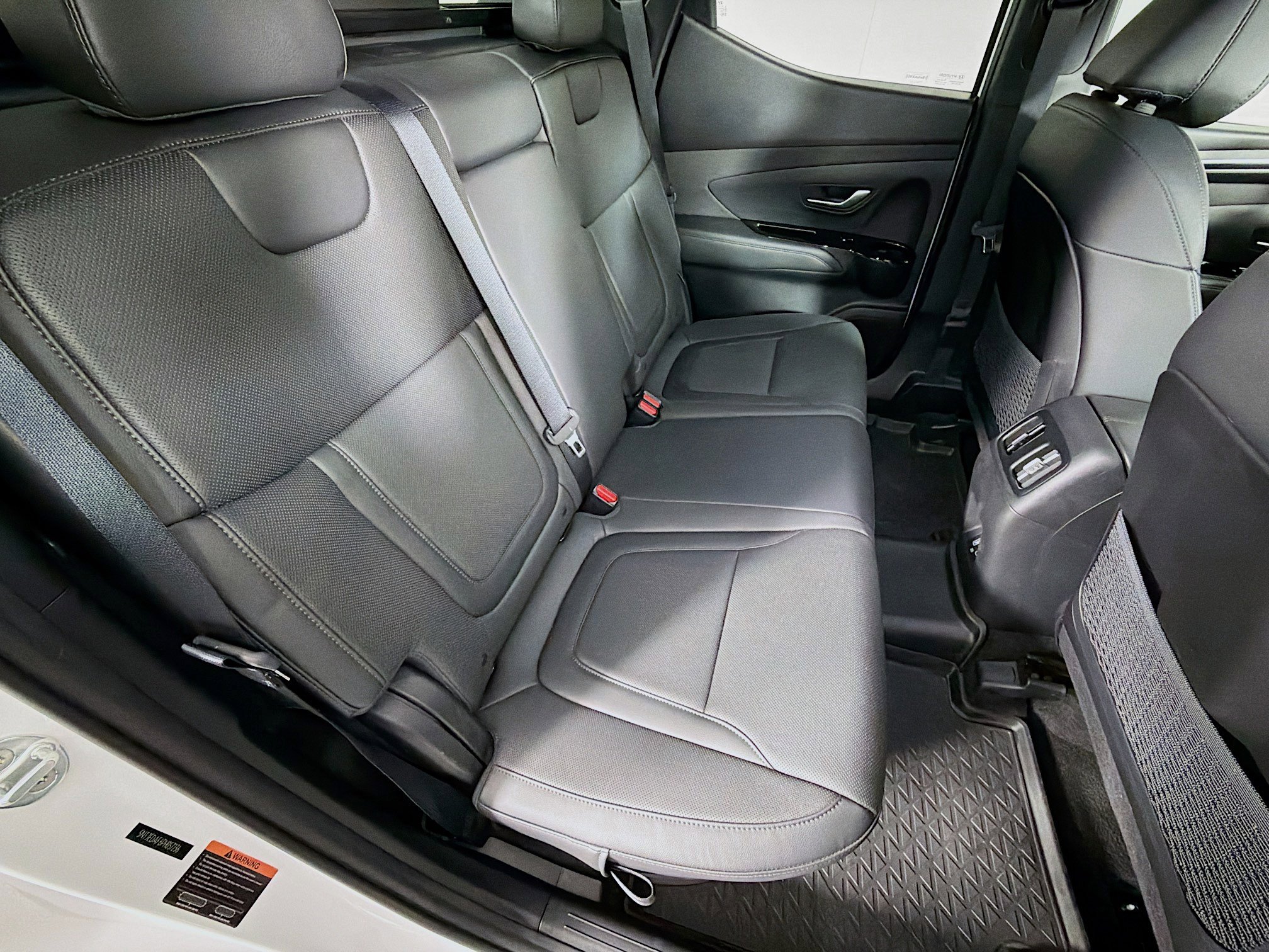 Used 2023 Hyundai Santa Cruz Limited w/ Cargo Package image 29