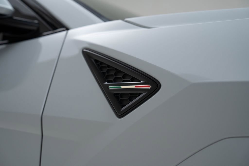 Used 2024 Lamborghini Urus S AWD/4WD image 57