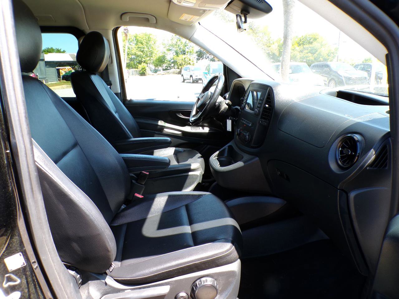 Used 2021 Mercedes-Benz Metris Passenger image 17