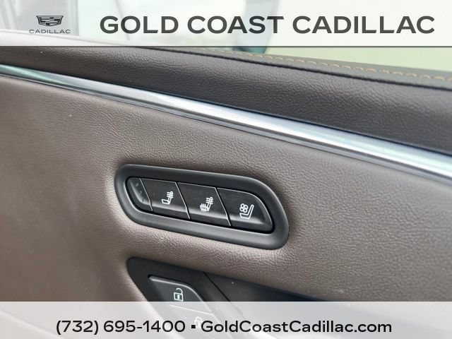 Certified 2022 Cadillac Escalade Premium Luxury AWD/4WD image 8