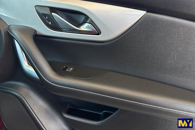 Certified 2025 Chevrolet Blazer LT w/ Convenience Package image 20