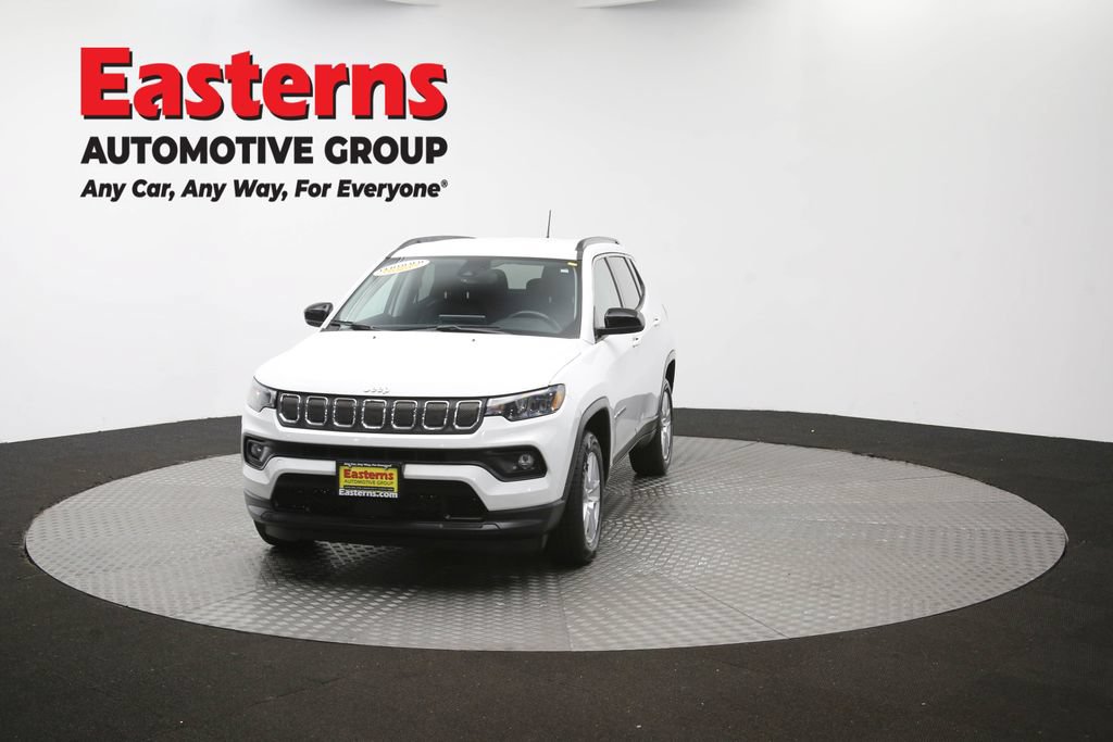 Used 2022 Jeep Compass Latitude w/ Convenience Group AWD/4WD image 53