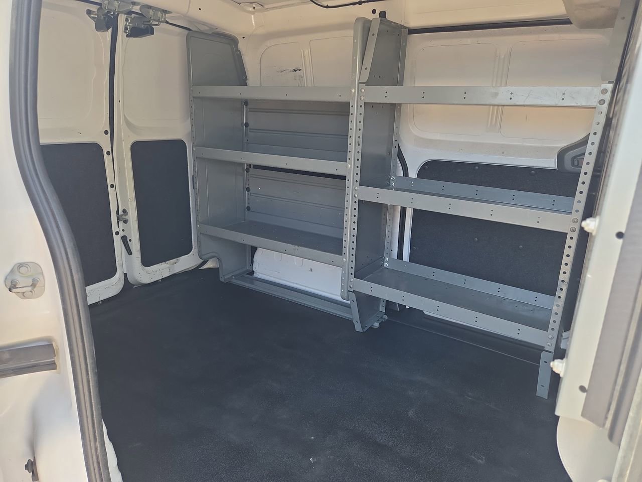 Used 2020 Nissan NV200 SV FWD image 11