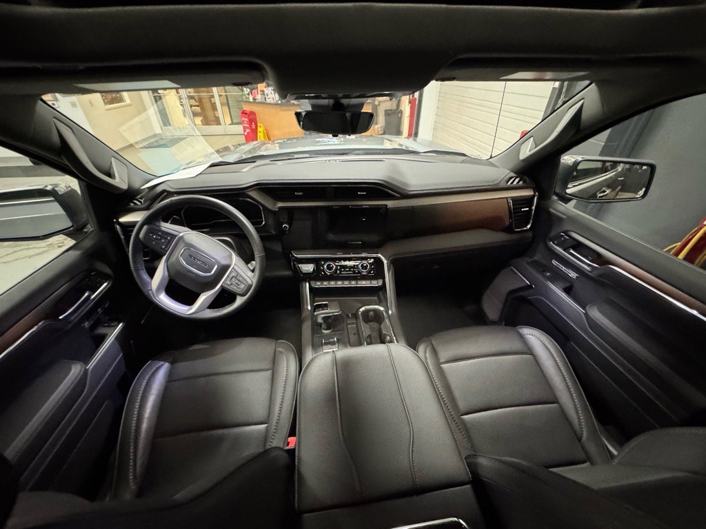 Used 2025 GMC Sierra 1500 Denali w/ Denali Reserve Package image 16