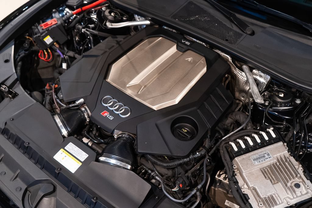 Used 2021 Audi RS 6 AWD/4WD image 24