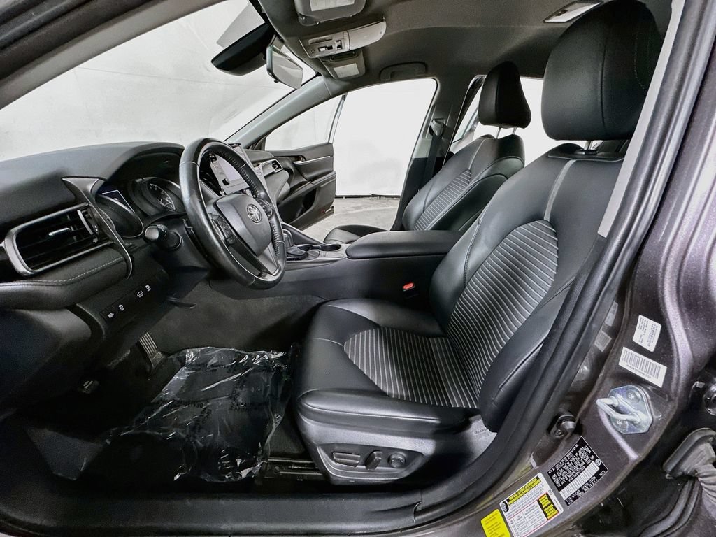 Used 2023 Toyota Camry SE FWD image 15