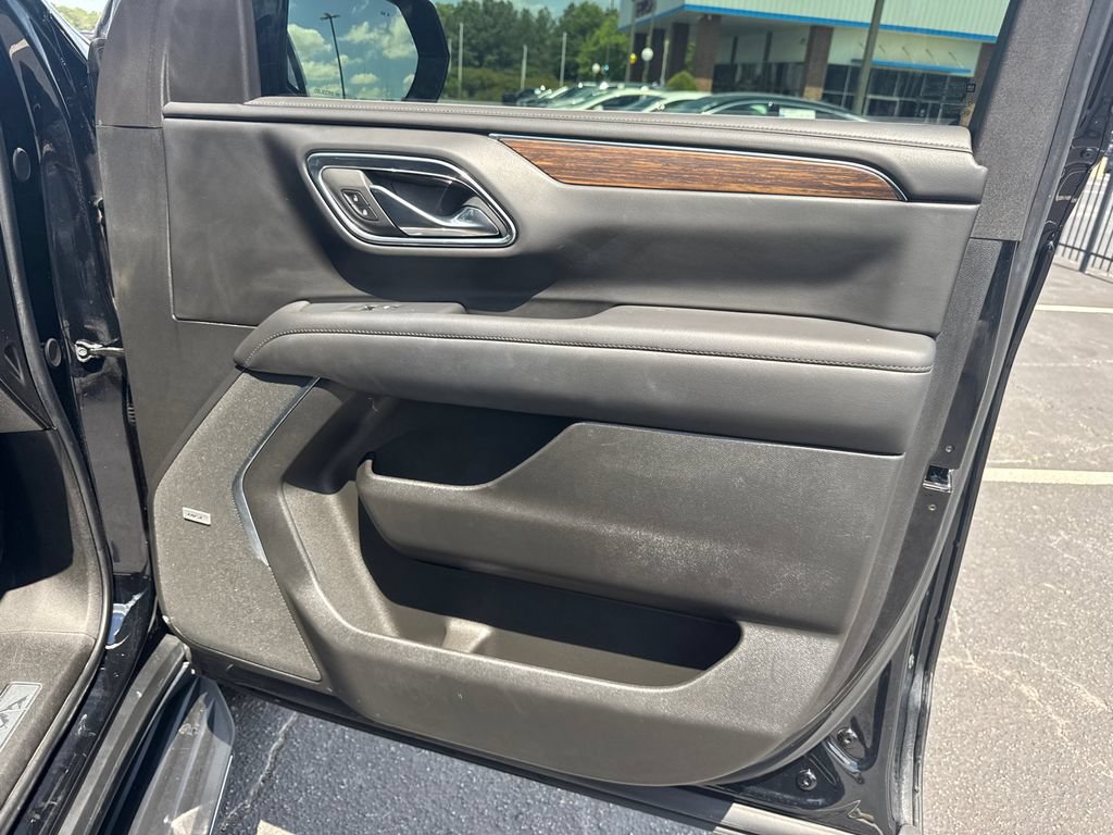 Used 2023 Chevrolet Tahoe High Country w/ Max Trailering Package AWD/4WD image 15