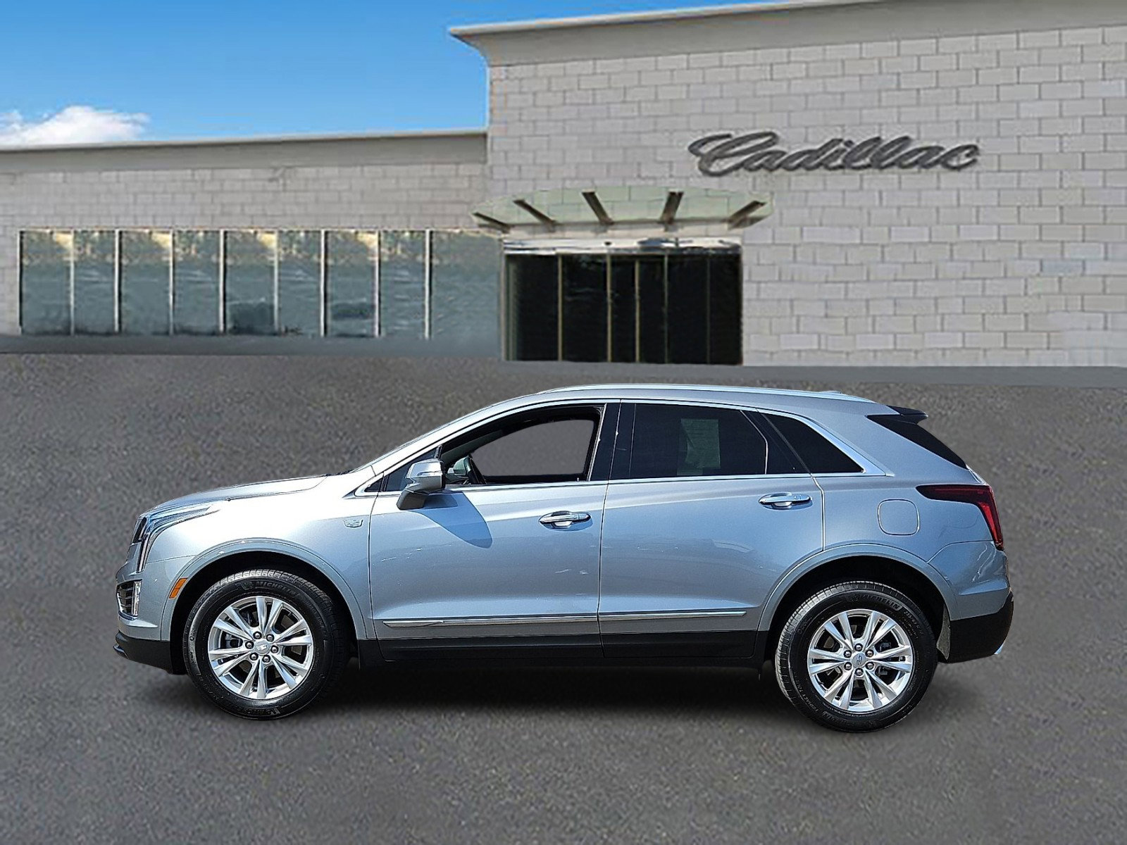 Certified 2023 Cadillac XT5 Luxury image 7