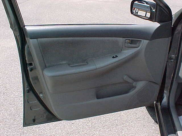 Used 2005 Toyota Corolla LE FWD image 20