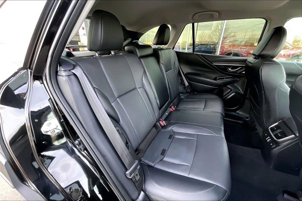 Certified 2025 Subaru Outback Limited image 30