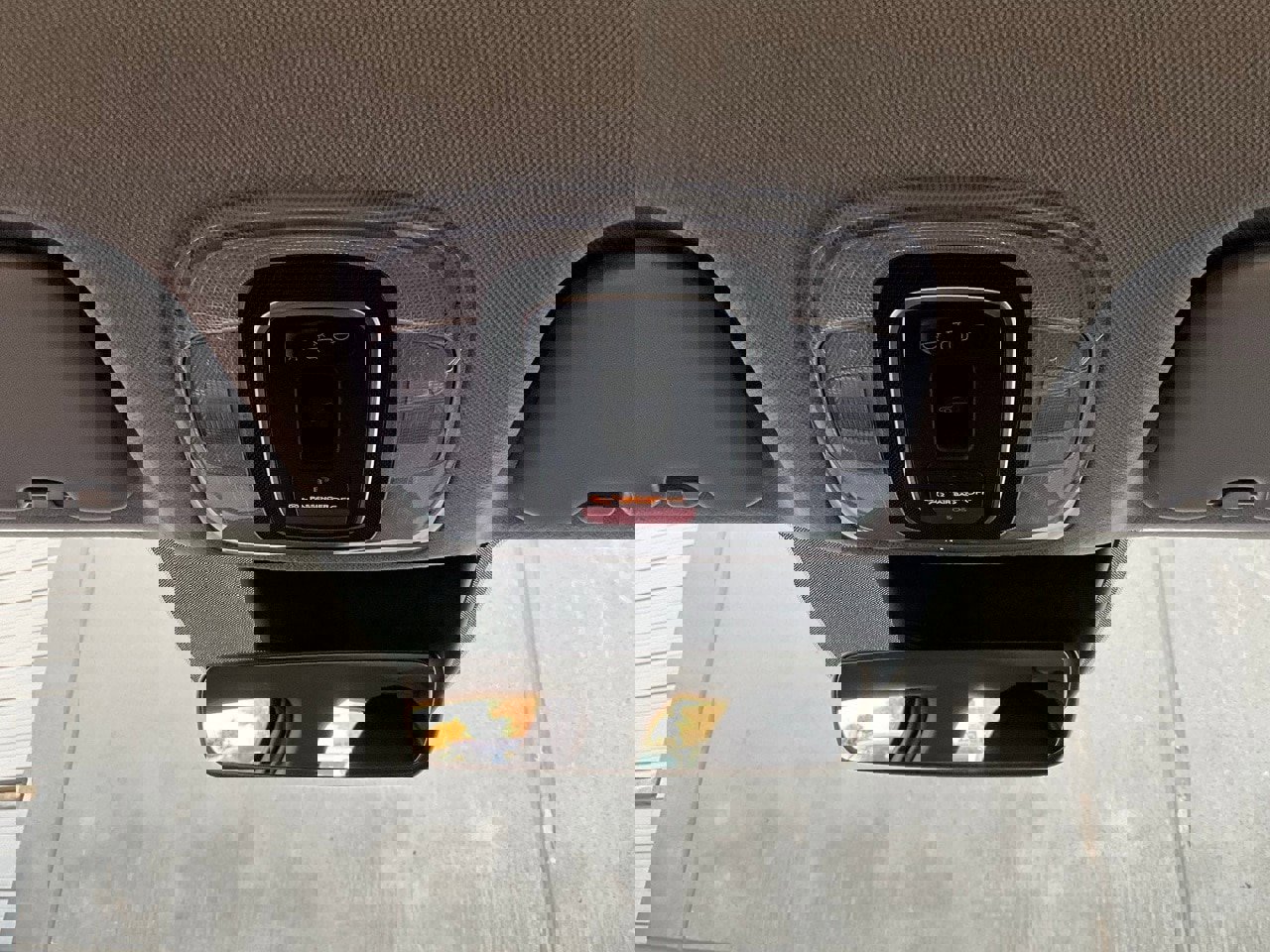 Used 2025 Hyundai Elantra Limited image 16