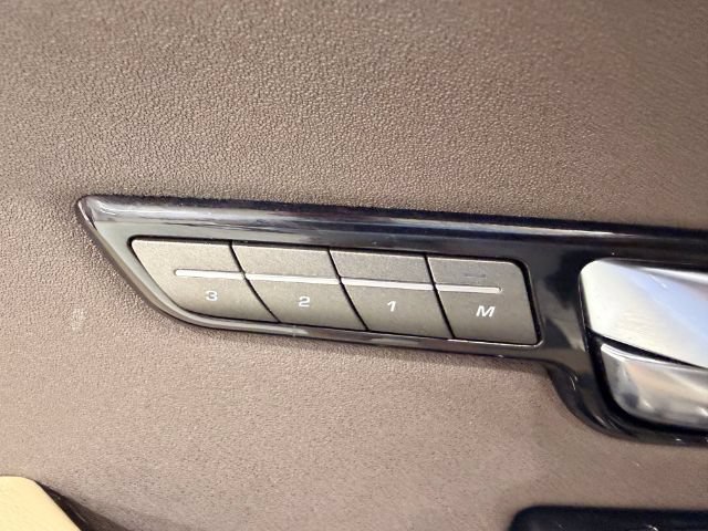 Used 2018 Land Rover Range Rover Evoque SE AWD/4WD image 36