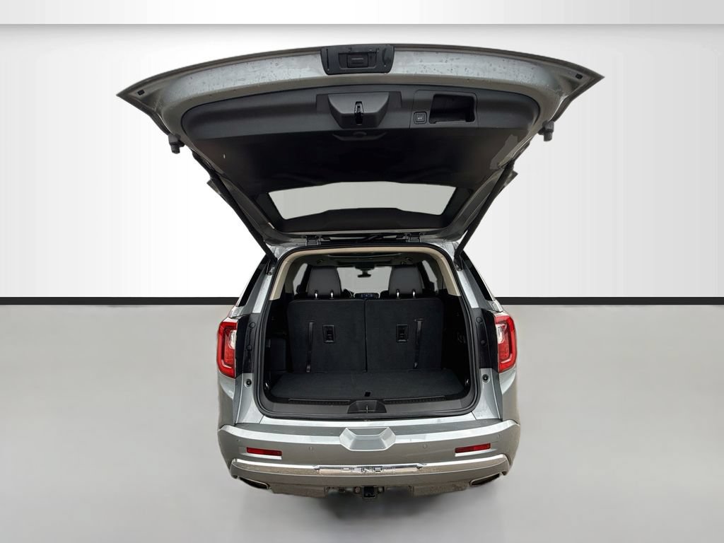 Used 2023 GMC Acadia Denali w/ Denali Ultimate Package FWD image 28