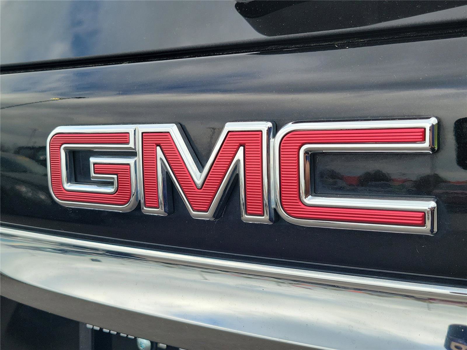 Used 2018 GMC Terrain SLE w/ Infotainment Package I image 7