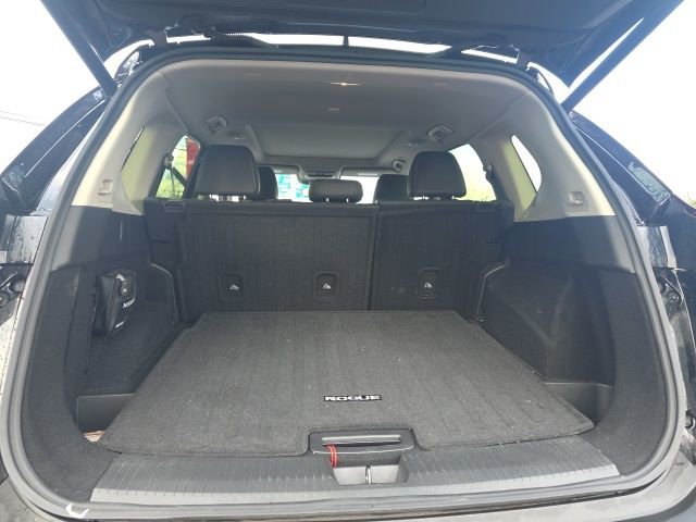 Certified 2023 Nissan Rogue SV w/ SV Premium B Package image 15