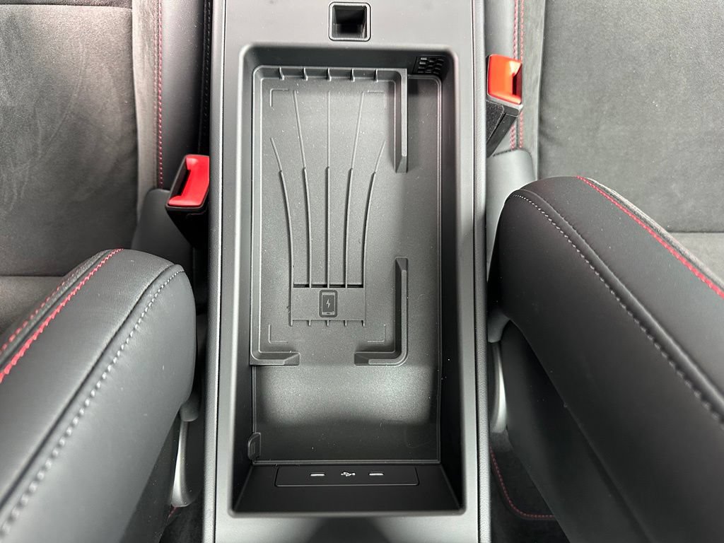 Certified 2026 Porsche 911 Targa 4 GTS AWD/4WD image 36