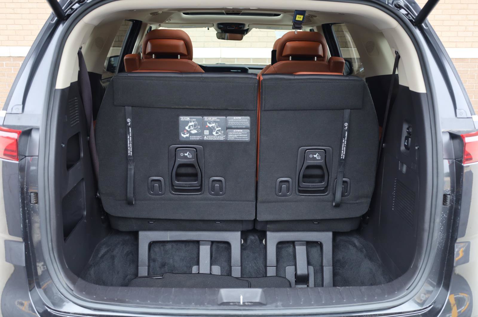 Used 2024 Kia Carnival SX Prestige FWD image 14