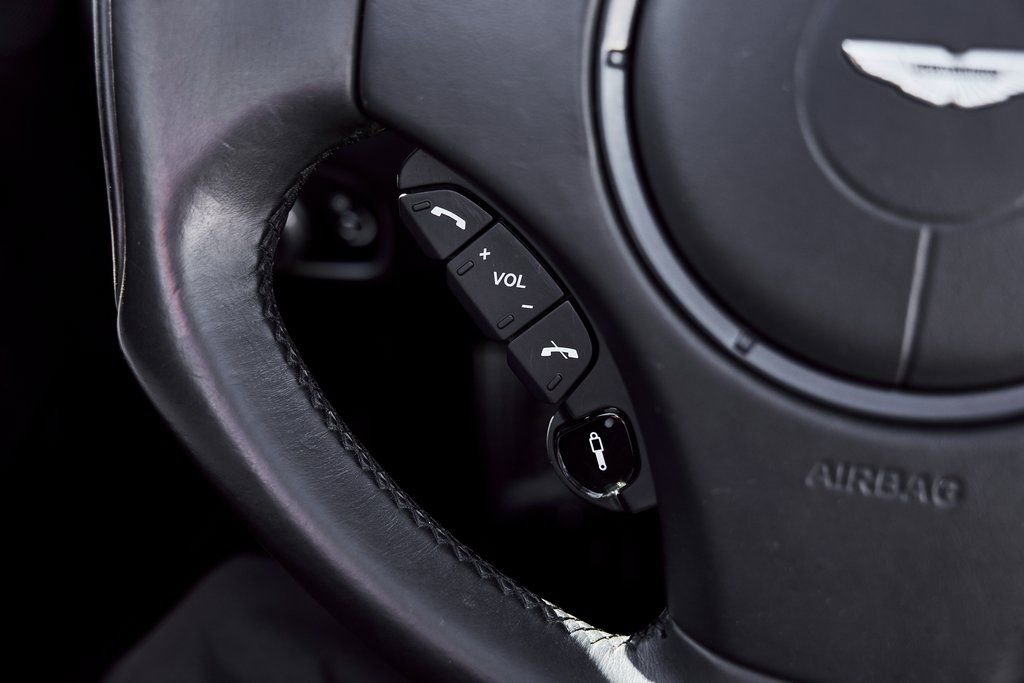 Used 2017 Aston Martin Vanquish S image 55