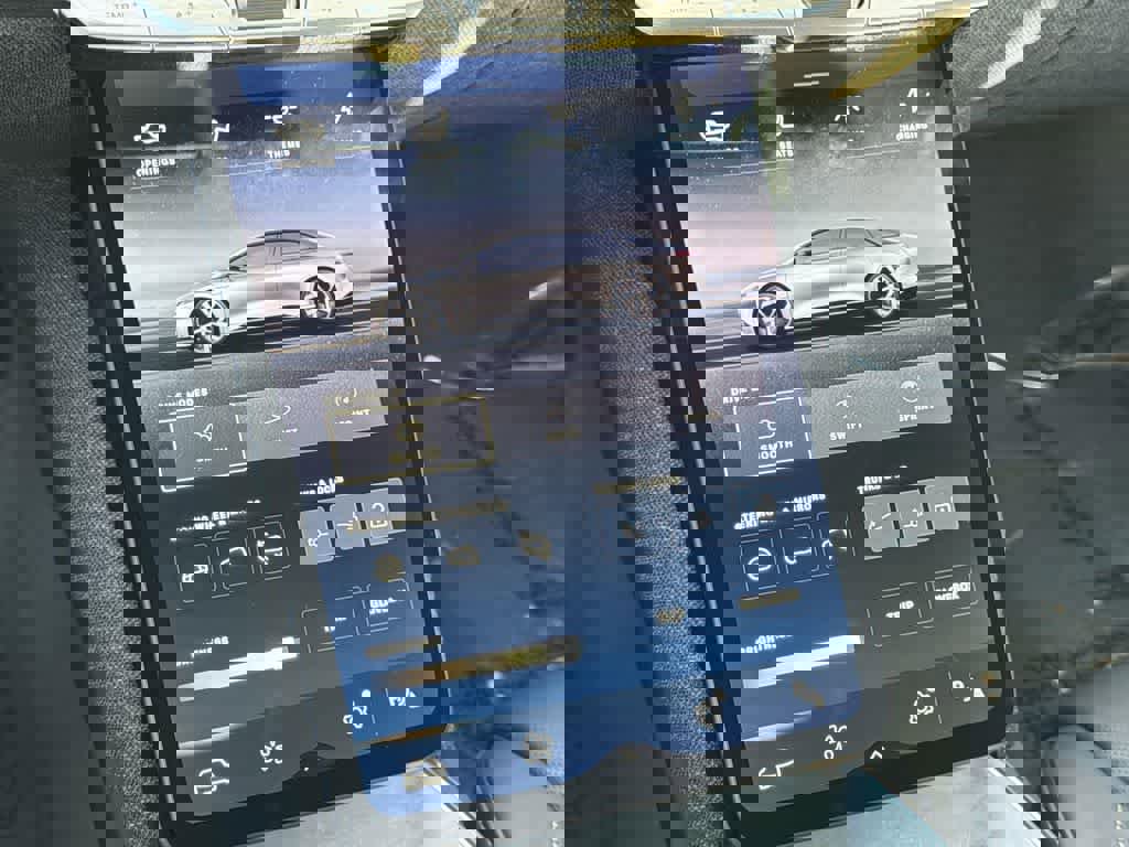 Used 2024 Lucid Air Touring image 21