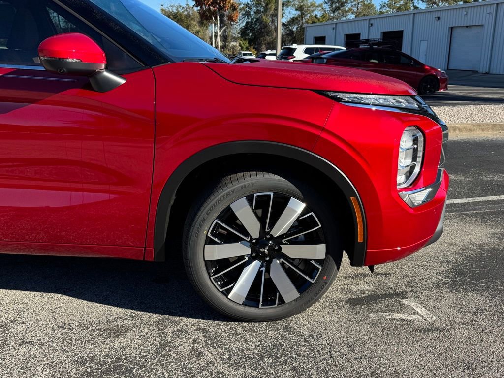New 2026 Mitsubishi Outlander SEL image 12