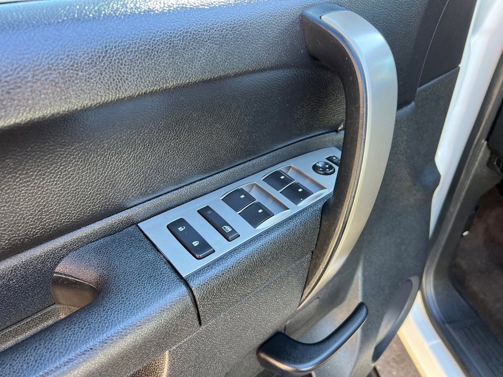 Used 2013 Chevrolet Silverado 3500 LT w/ Convenience Package AWD/4WD image 21