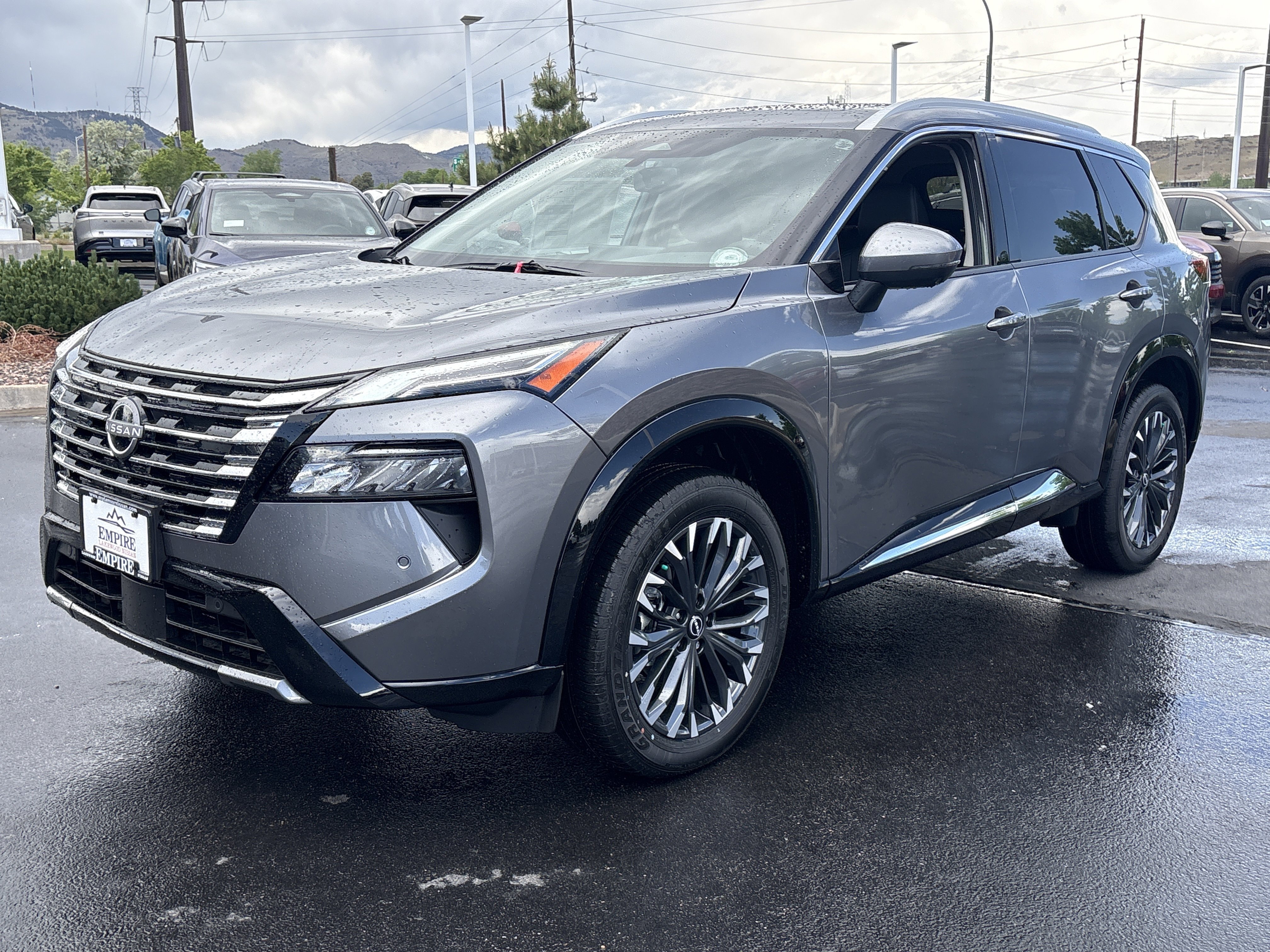 New 2026 Nissan Rogue Platinum AWD/4WD image 4