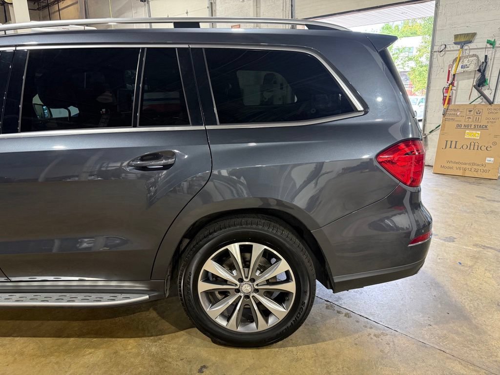 Used 2015 Mercedes-Benz GL 450 4MATIC image 11