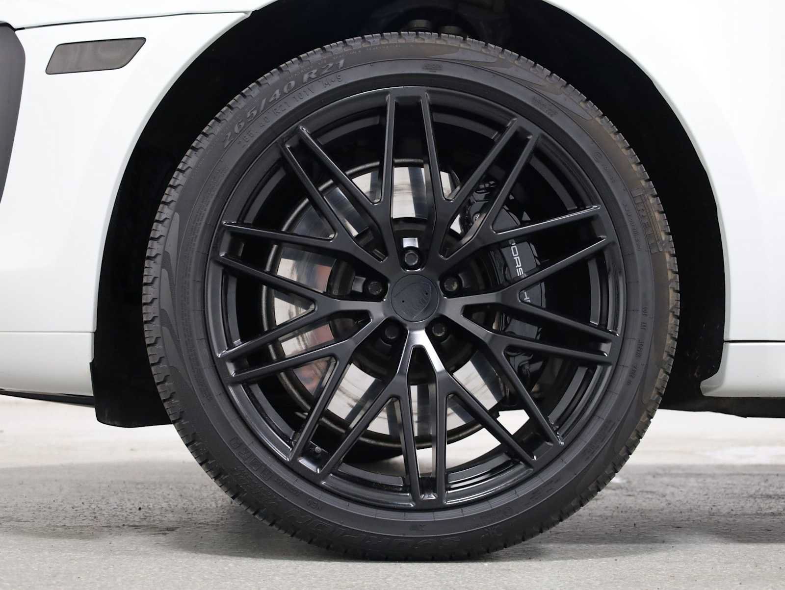 Certified 2023 Porsche Macan GTS AWD/4WD image 39