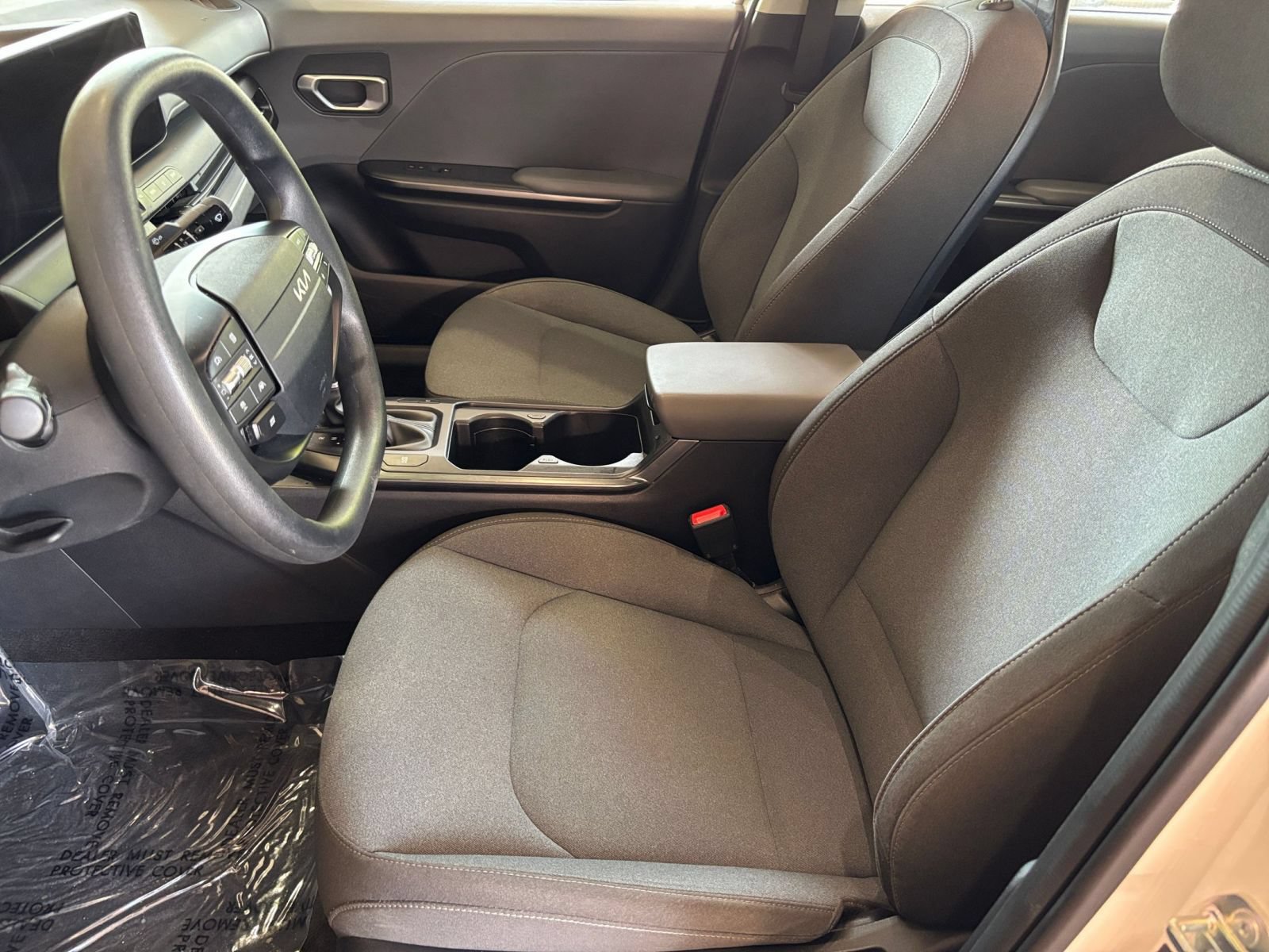 Used 2025 Kia K4 FWD image 25