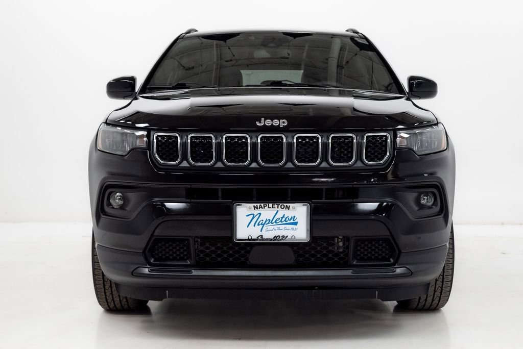 Used 2023 Jeep Compass Latitude image 6