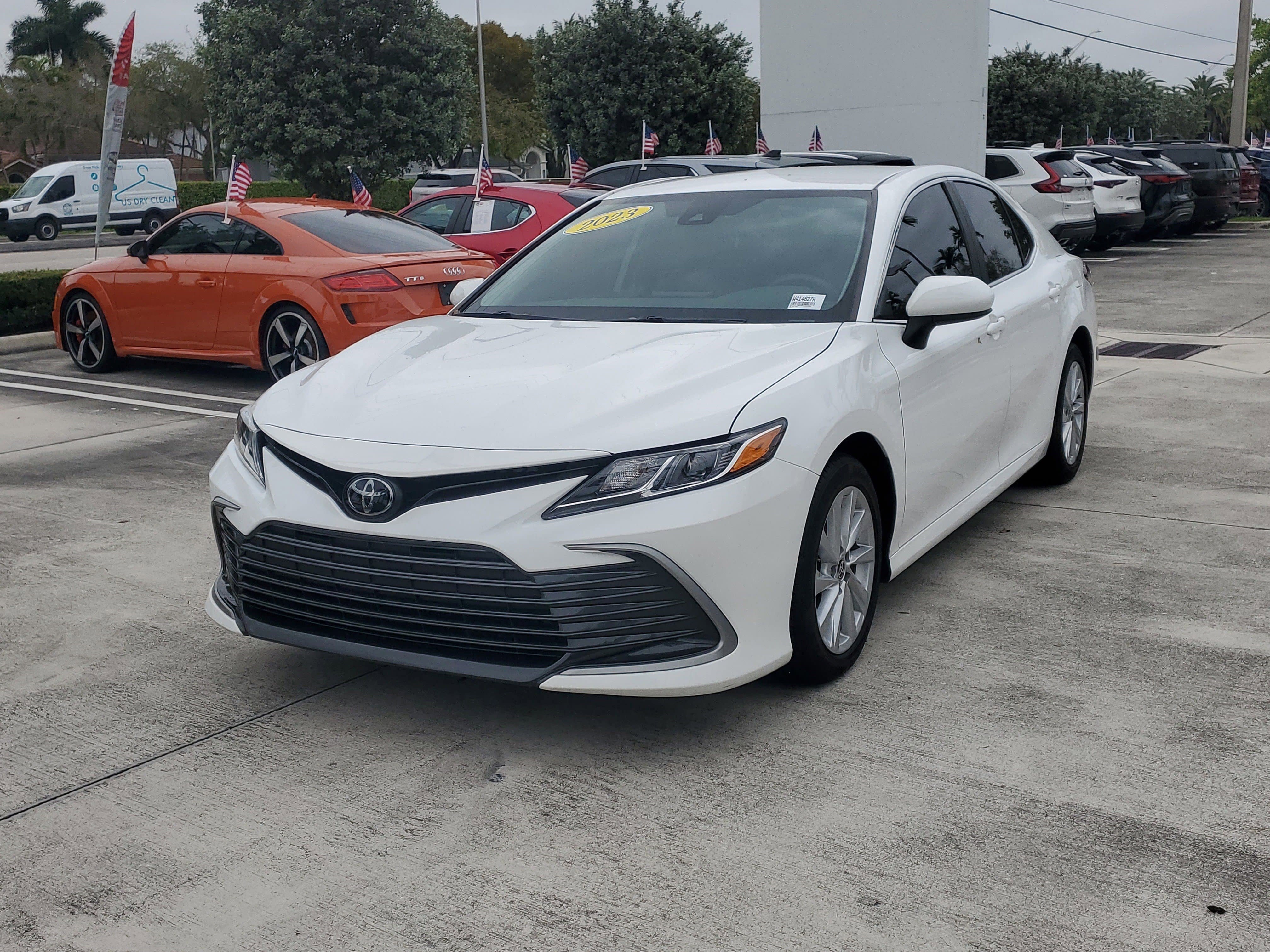 Used 2023 Toyota Camry LE image 7