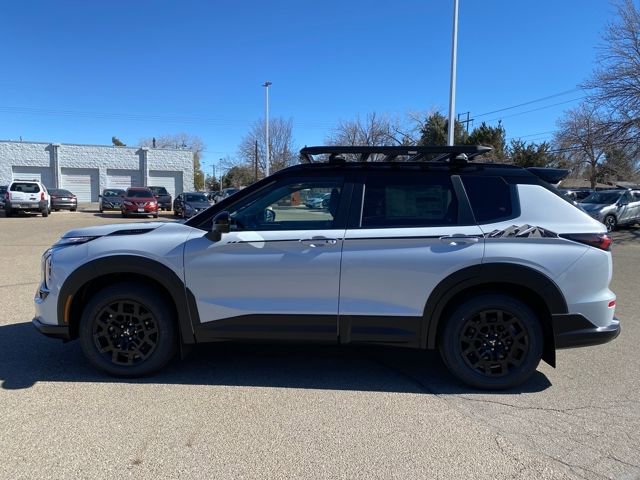 New 2026 Mitsubishi Outlander Trail Edition image 2