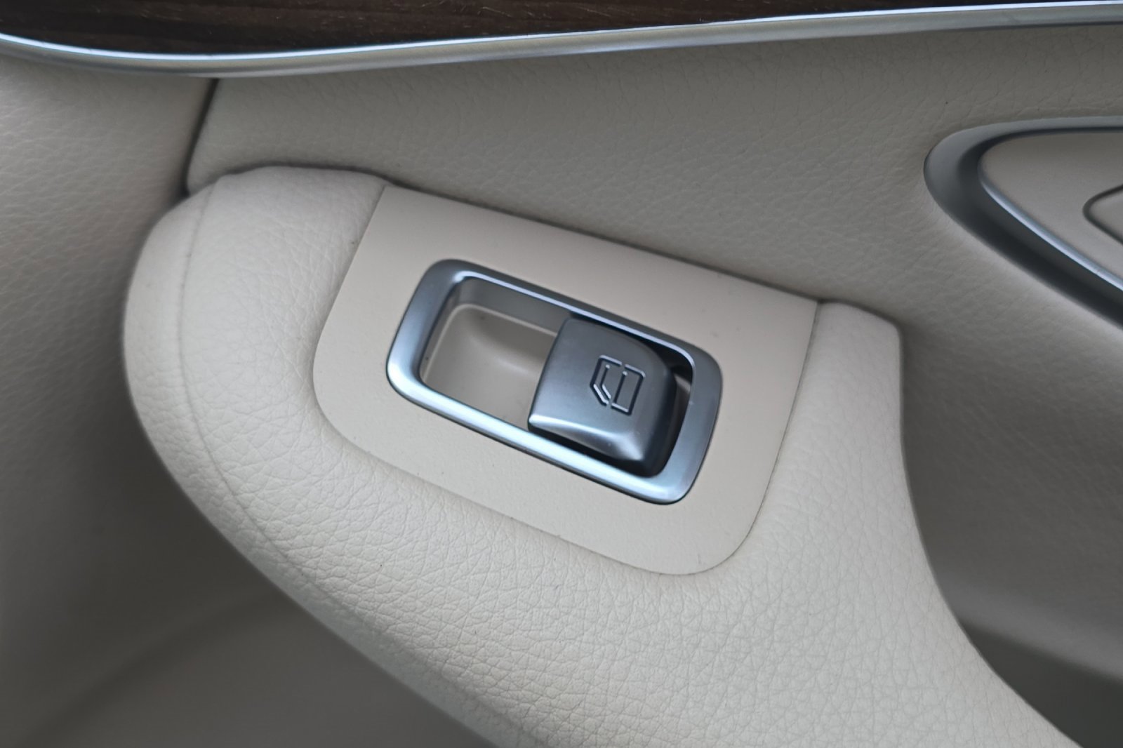 Used 2022 Mercedes-Benz GLC 300 4MATIC image 21