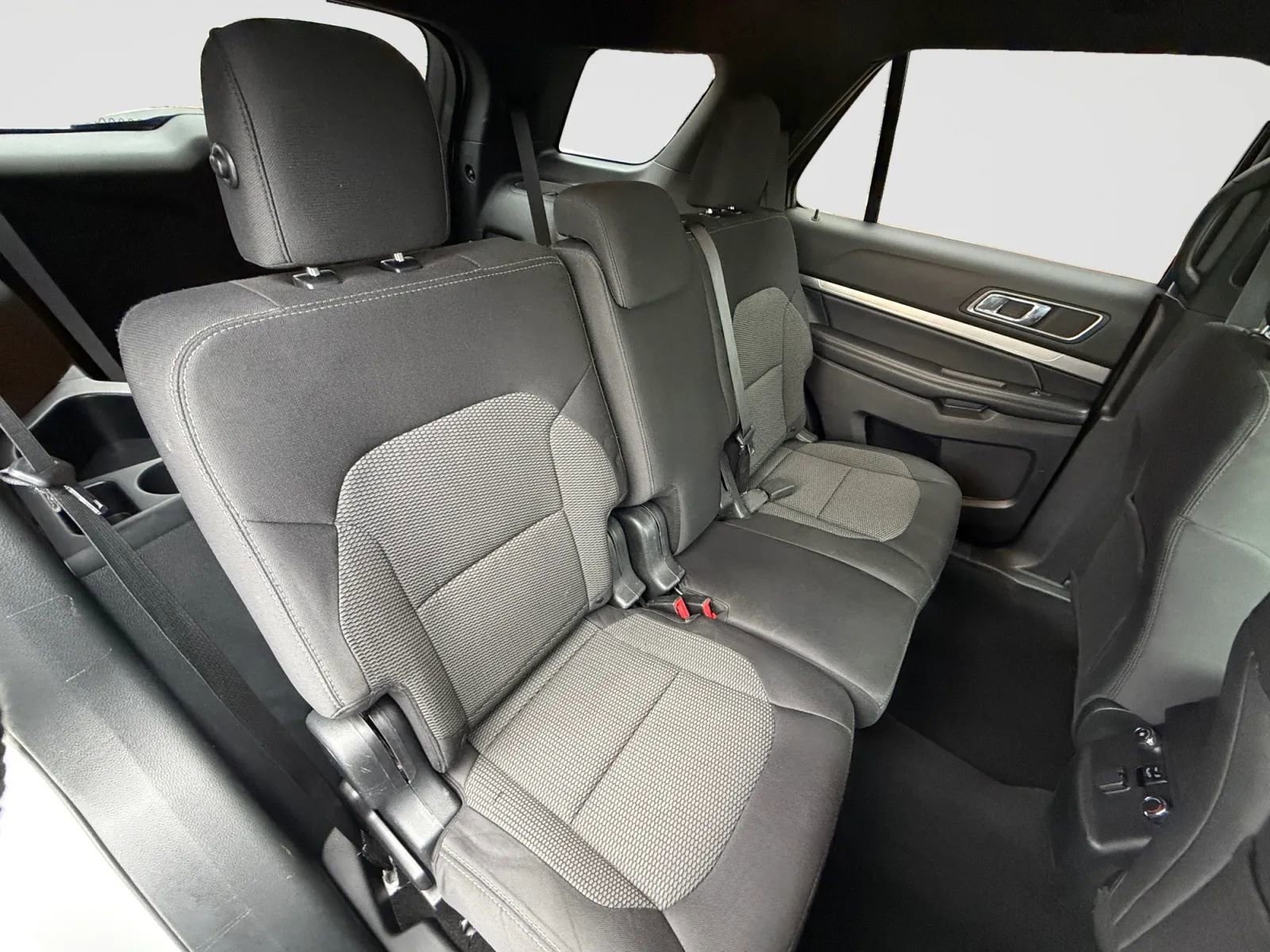 Used 2019 Ford Explorer XLT w/ Equipment Group 201A image 15