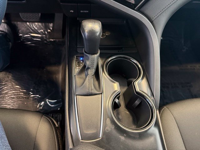 Used 2020 Toyota Camry LE w/ Convenience Package FWD image 16