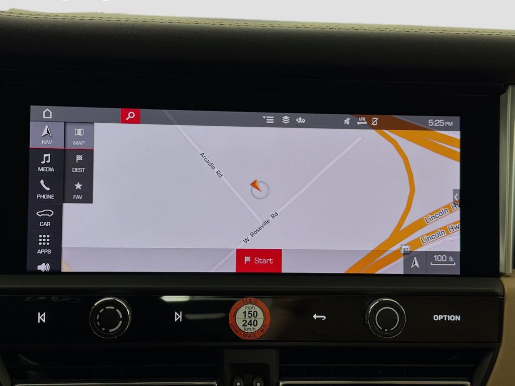 Certified 2023 Porsche Macan AWD/4WD image 18