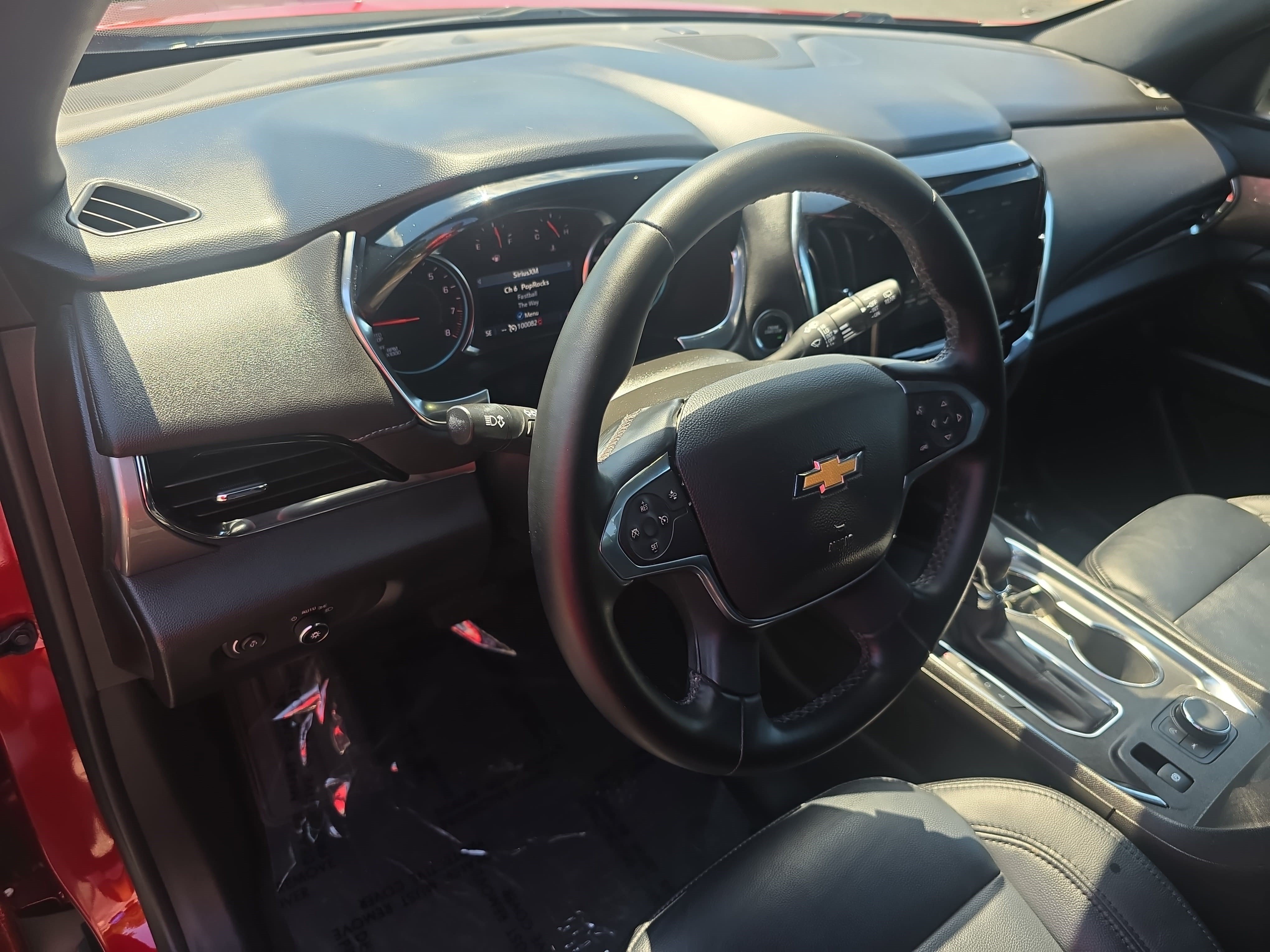 Used 2023 Chevrolet Traverse LT FWD image 17