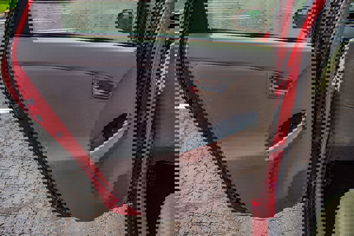 Used 2015 Toyota Prius Three FWD image 15