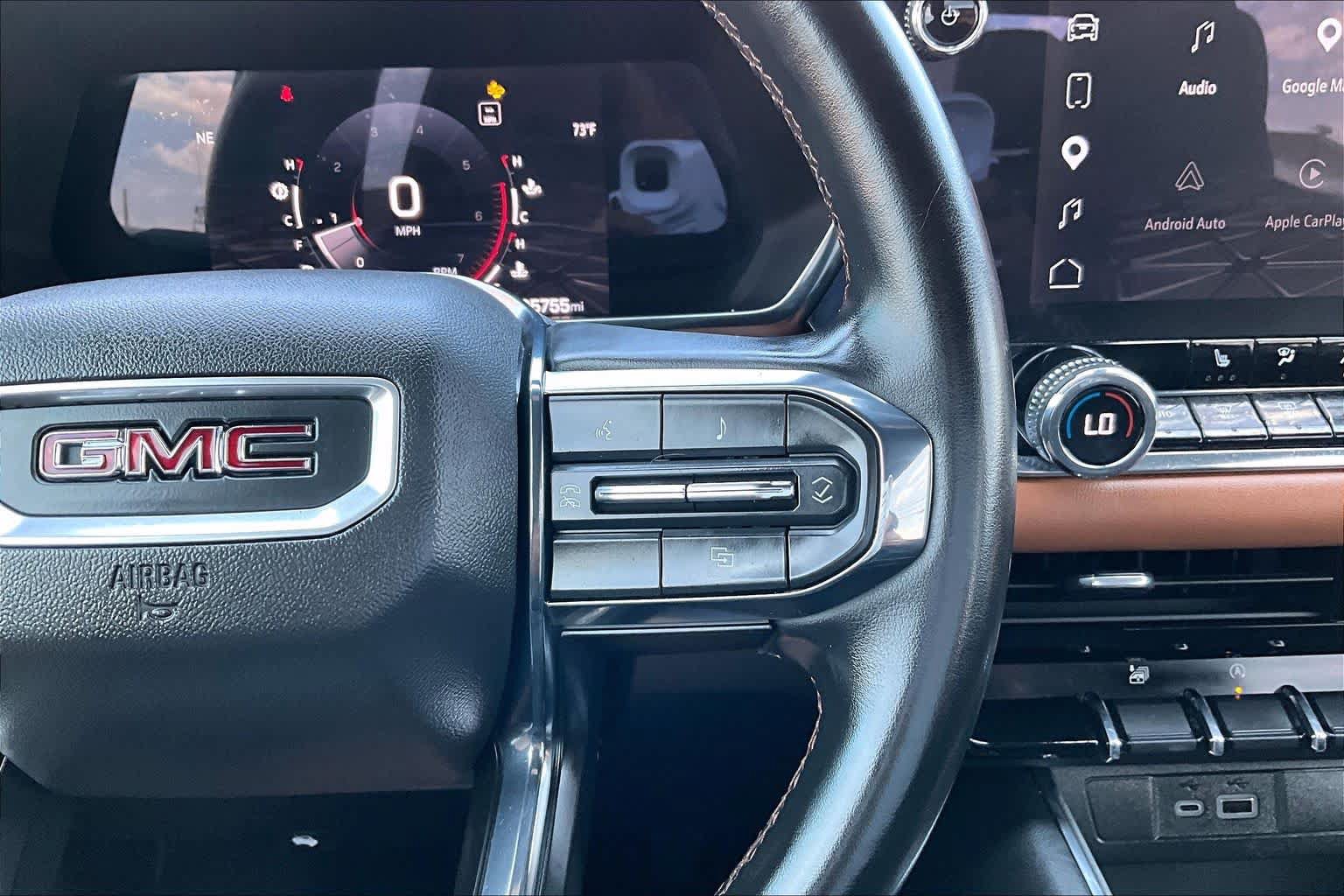 Used 2023 GMC Canyon AT4 w/ Canyon Safety Plus Package AWD/4WD image 24