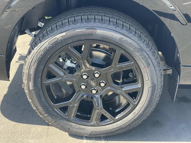 New 2026 Ford Maverick Lobo AWD/4WD image 33