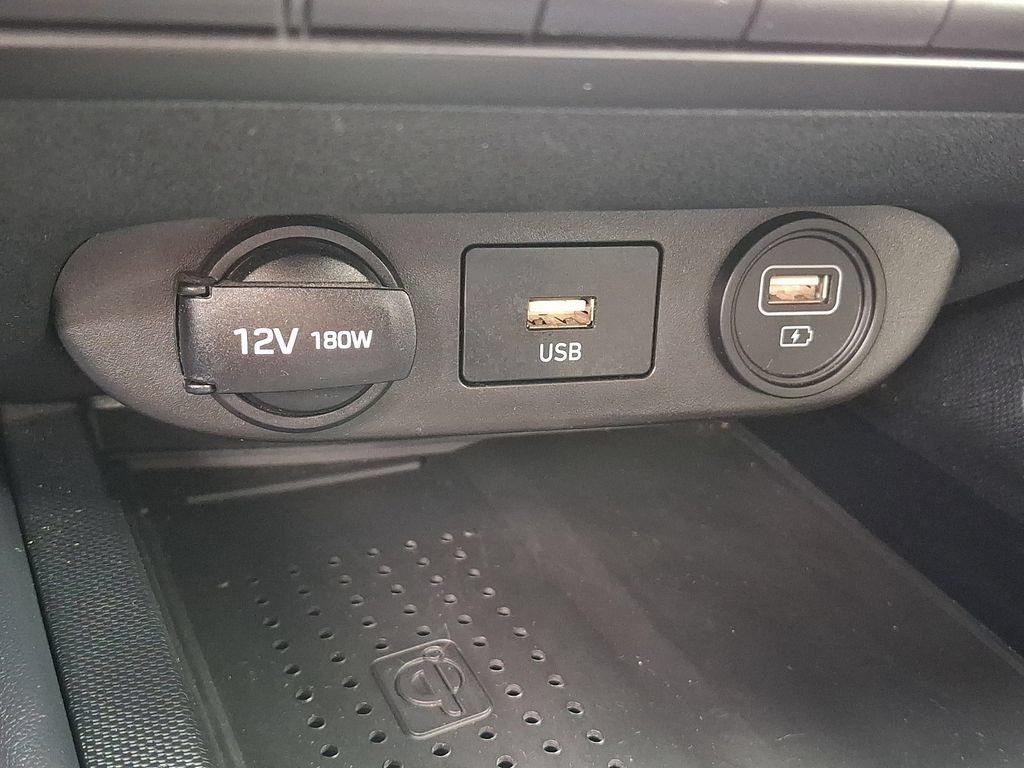 Used 2021 Hyundai Elantra SEL w/ Convenience Package FWD image 25