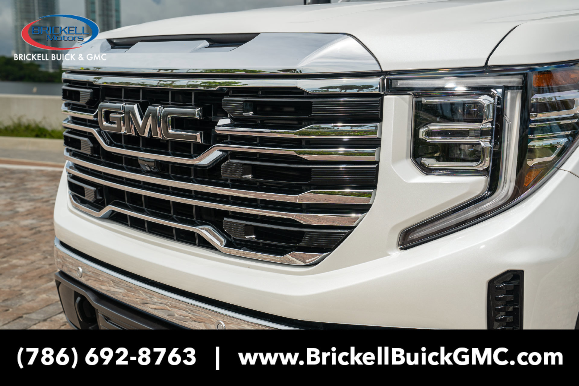 Used 2025 GMC Sierra 1500 SLT w/ SLT Premium Plus Package AWD/4WD image 26