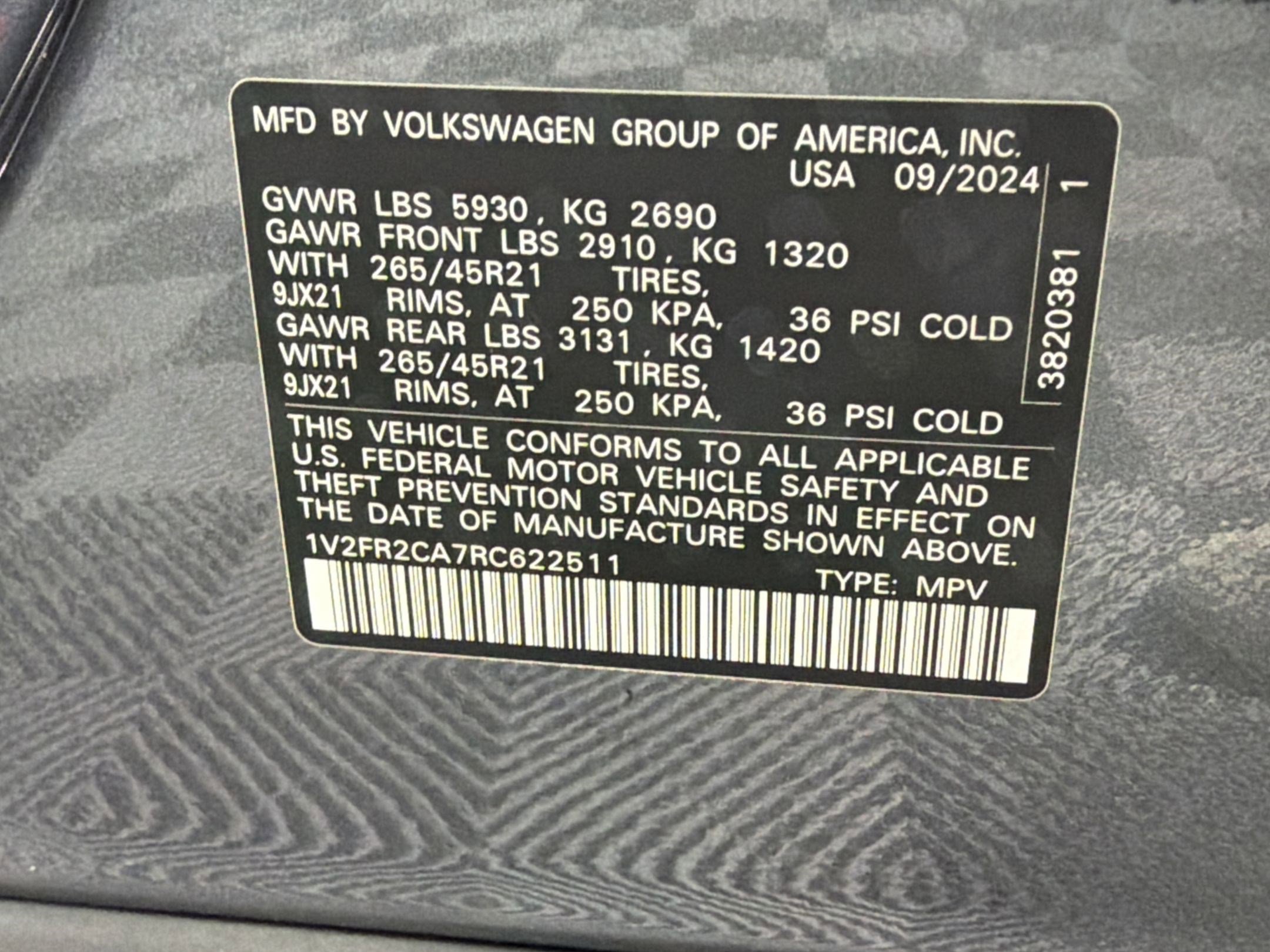 Used 2024 Volkswagen Atlas SEL Premium R-Line AWD/4WD image 17