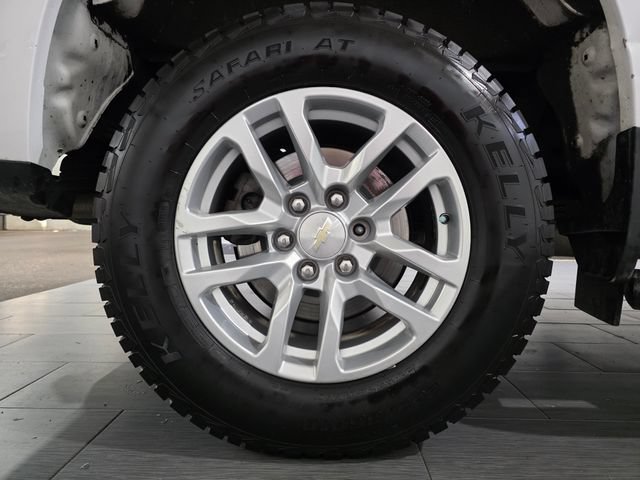 Used 2019 Chevrolet Silverado 1500 LT w/ Z71 Off-Road Package AWD/4WD image 24