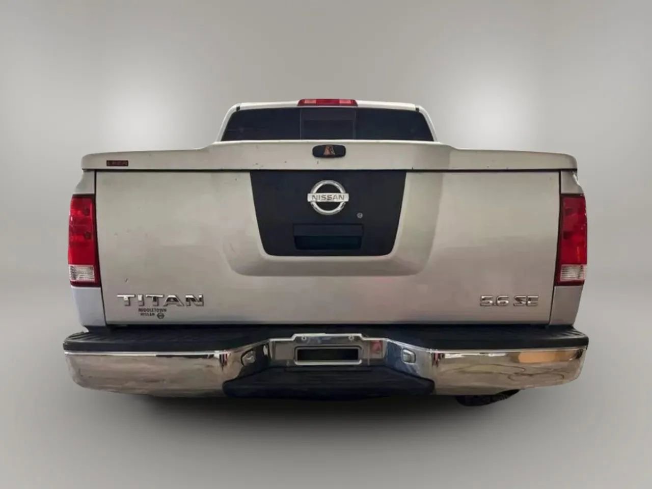 Used 2004 Nissan Titan LE w/ (SAB) Side-Airbag Pkg image 4