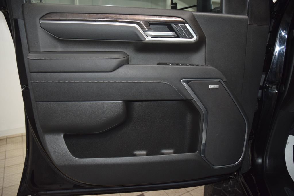 Used 2025 Chevrolet Silverado 2500 LTZ w/ Trail Boss Package AWD/4WD image 56