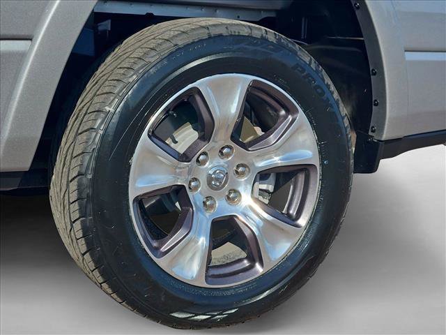 Used 2019 RAM 1500 Laramie RWD image 28