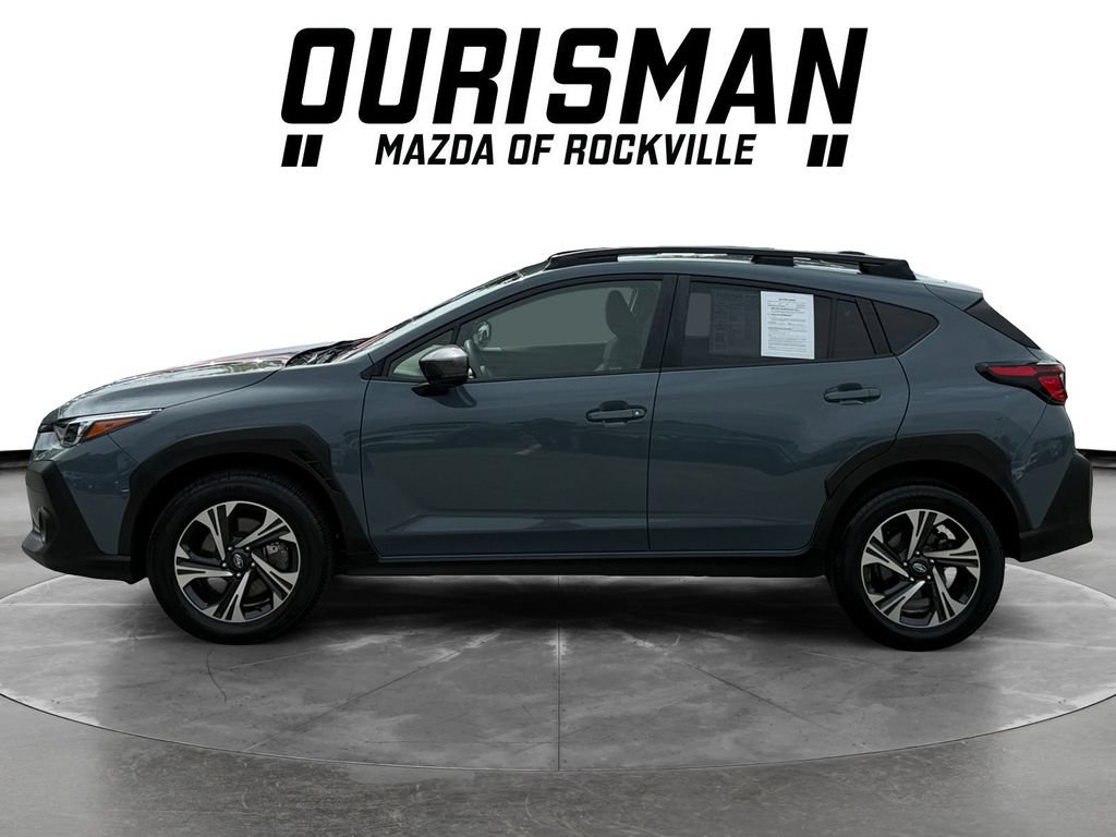 Used 2024 Subaru Crosstrek 2.0i Premium AWD/4WD image 3