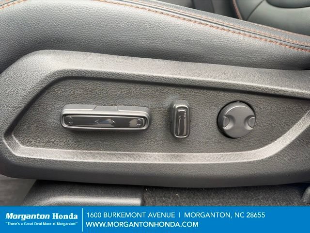 Used 2025 Honda Pilot TrailSport image 18