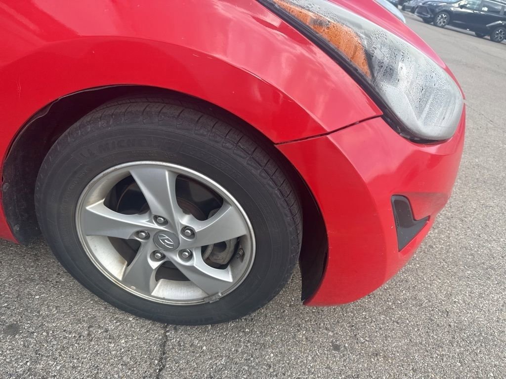 Used 2014 Hyundai Elantra SE image 14
